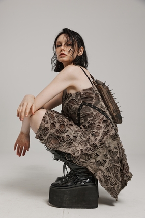 时尚狂野风格美女模特人体艺术摄影图片